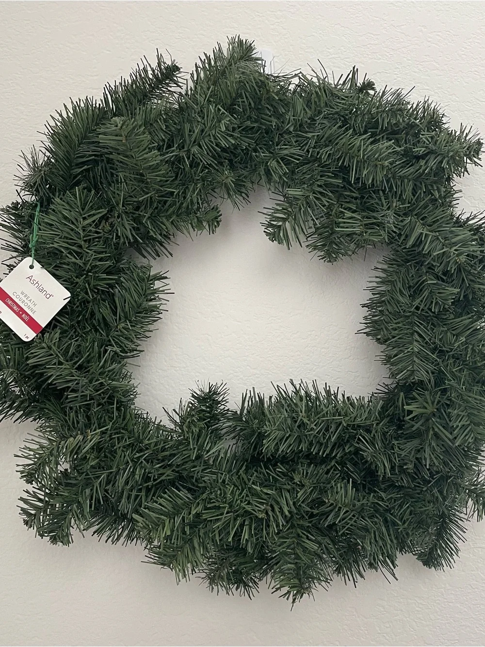 Ashland Green Artificial Christmas Wreath - 24 inch